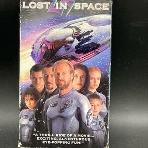 Lost in Space (1998) VHS Movie - Action, Adventure, Sci-fi